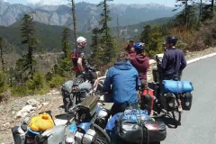 Wir treffen auf zwei Velofahrer aus Neuseeland Wir treffen auf zwei Velofahrer aus Neuseeland
