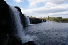 Wasserfall am Wegrand